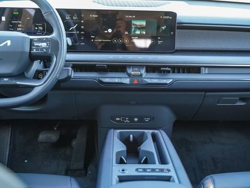 New 2026 Kia EV9 Wind image 15