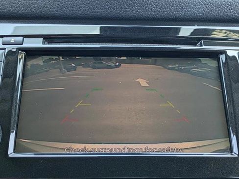 Used 2019 Nissan Rogue SV FWD image 4