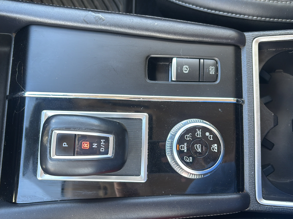 Used 2024 Mitsubishi Outlander AWD image 30