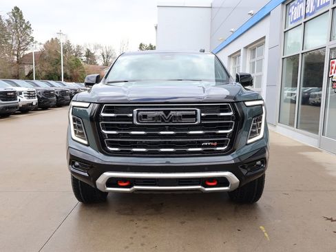 New 2026 GMC Yukon AT4 w/ AT4 Premium Plus Package AWD/4WD image 5