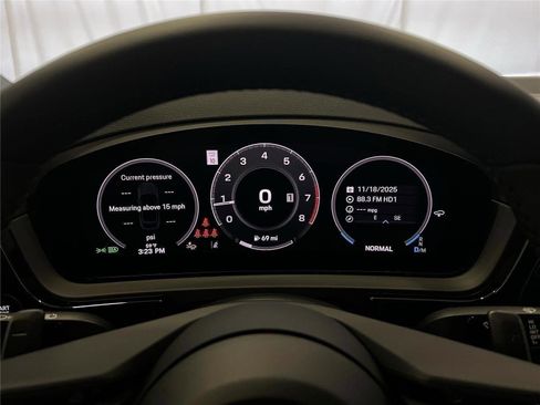 Used 2026 Porsche Cayenne Coupe image 21