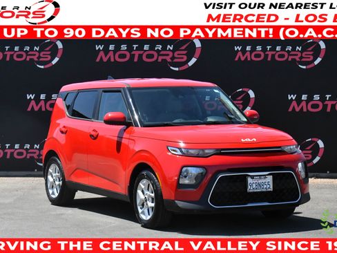 Used 2022 Kia Soul LX w/ Technology Package FWD image 1
