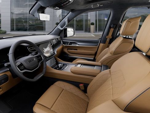 New 2026 Jeep Grand Wagoneer Summit AWD/4WD image 23
