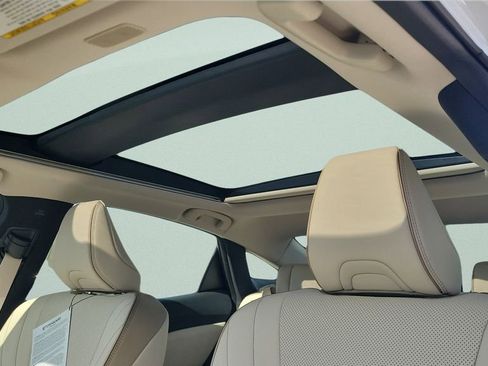 New 2026 Toyota Crown AWD/4WD image 17