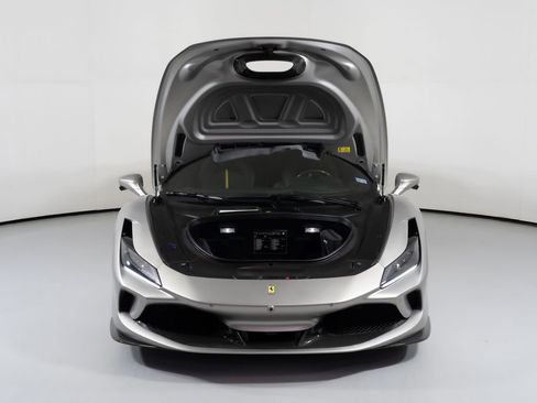 Used 2021 Ferrari F8 Tributo image 8