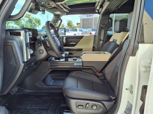 New 2026 GMC Hummer EV 4x4 Crew Cab image 17