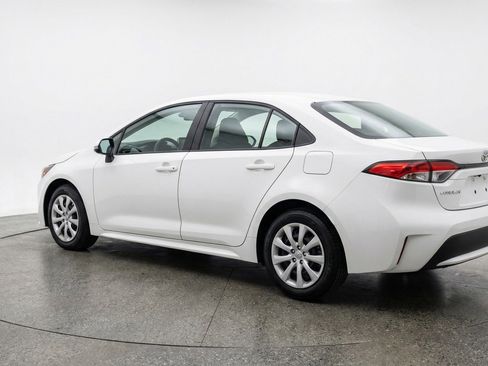 Used 2025 Toyota Corolla LE FWD image 6