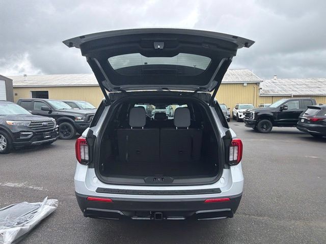 Used 2026 Ford Explorer ST-Line w/ ST-Line Street Pack AWD/4WD image 58