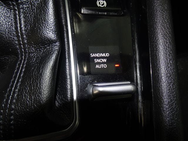 Certified 2023 Jeep Compass Limited w/ Sun and Sound Group AWD/4WD image 13