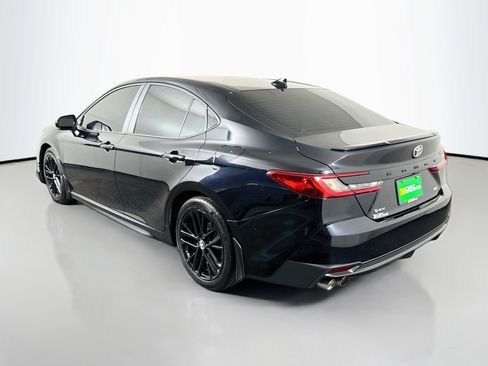 Used 2026 Toyota Camry SE FWD image 7