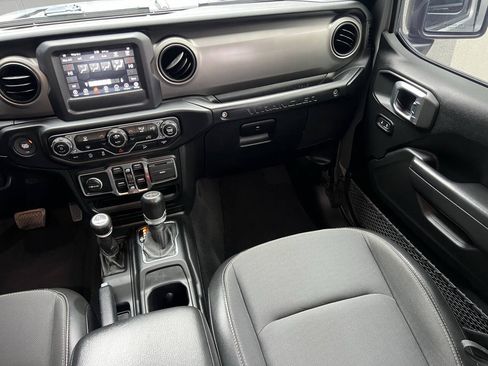 Used 2020 Jeep Wrangler Unlimited Sport AWD/4WD image 22