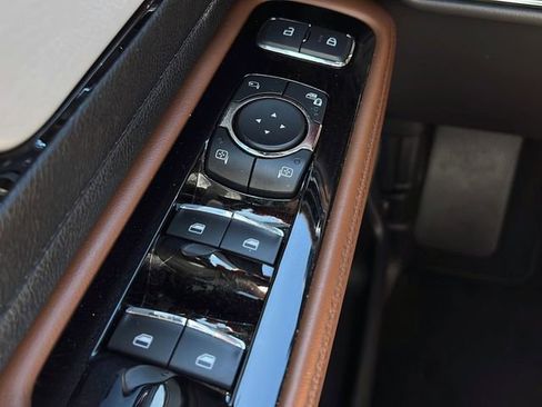 Used 2023 Lincoln Aviator Reserve w/ Equipment Group 201A RWD image 20