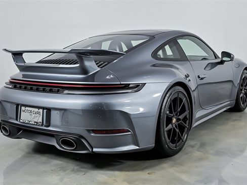 Used 2026 Porsche 911 Carrera T RWD image 9