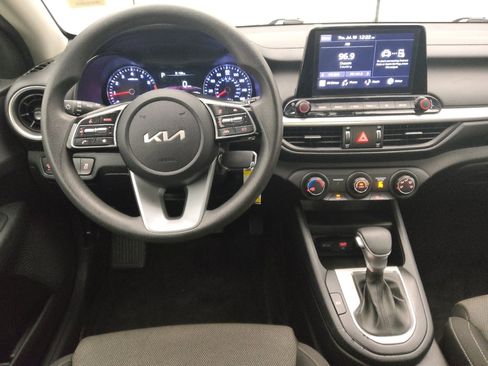 Used 2022 Kia Forte LXS FWD image 22