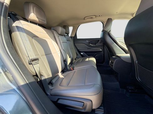 Used 2025 Lincoln Corsair FWD image 29