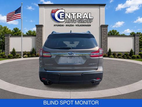 Used 2022 Subaru Ascent Premium w/ Convenience Package AWD/4WD image 6