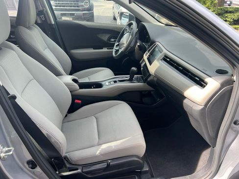Used 2019 Honda HR-V EX image 13