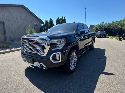 Used 2021 GMC Sierra 1500 Denali w/ Denali Ultimate Package AWD/4WD image 2