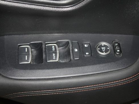 Used 2024 Honda HR-V Sport image 9