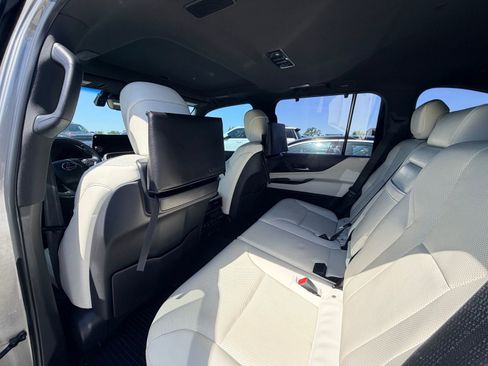 Used 2023 Lexus LX 600 4WD w/ Accessory Package (Z1) image 3