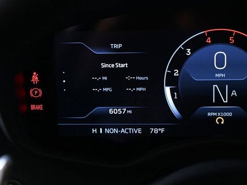 Used 2023 McLaren GT RWD image 12
