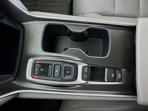 Used 2018 Honda Accord EX-L image 18