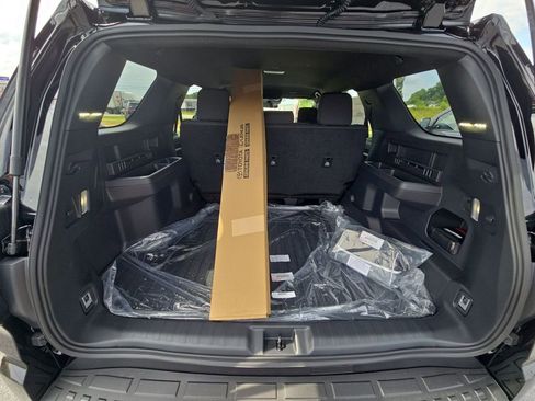 Used 2025 Toyota 4Runner SR5 image 29