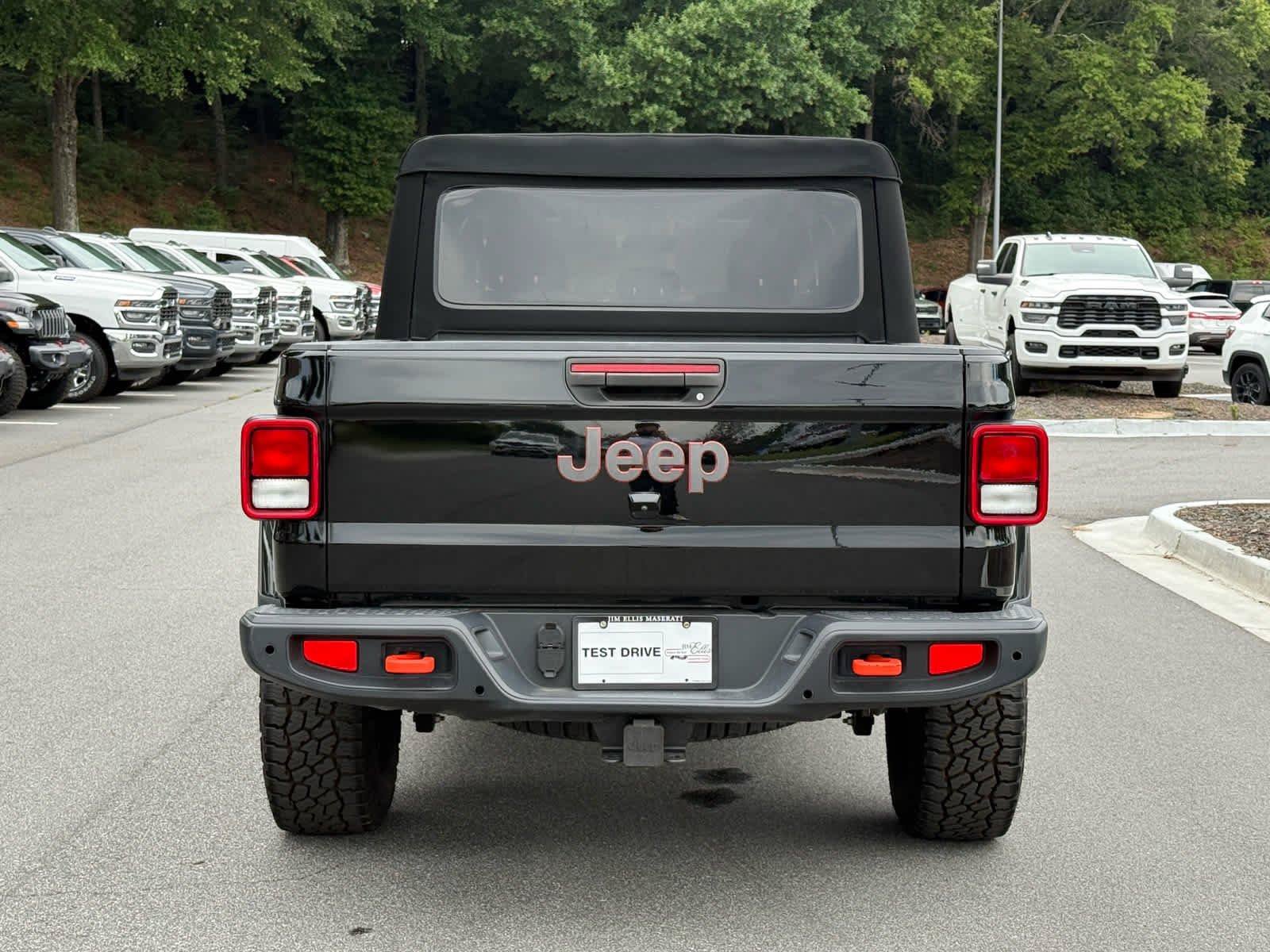 Used 2022 Jeep Gladiator Mojave w/ Trailer Tow Package AWD/4WD image 4