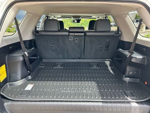 Used 2023 Toyota 4Runner Limited AWD/4WD image 28