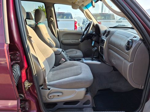 Used 2003 Jeep Liberty Limited AWD/4WD image 28