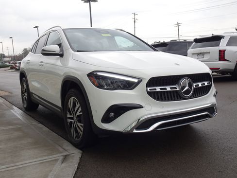Used 2025 Mercedes-Benz GLA 250 GLA 250 image 6