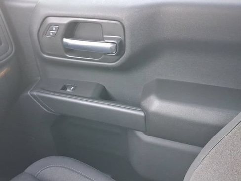 Used 2025 GMC Sierra 1500 Pro w/ Pro Value Package AWD/4WD image 31