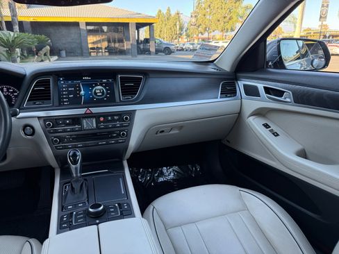 Used 2017 Genesis G80 3.8 w/ Option Group 03 image 23