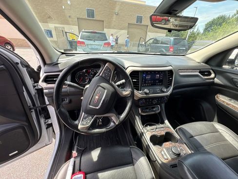 Used 2020 GMC Acadia Denali w/ LPO, Floor Liner Package AWD/4WD image 11