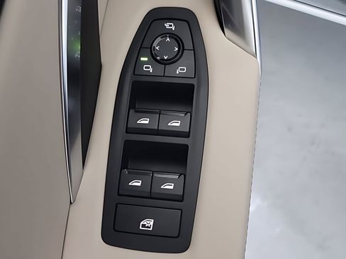 Used 2025 BMW X1 xDrive28i w/ Convenience Package image 6