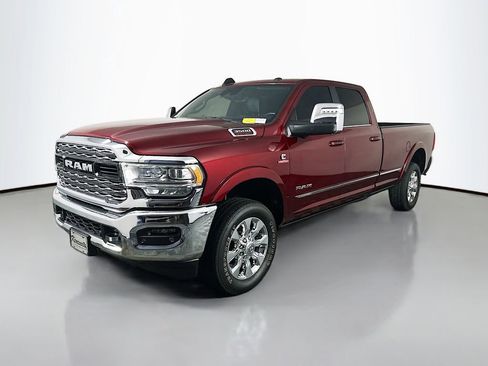 Used 2024 RAM 3500 Limited image 3