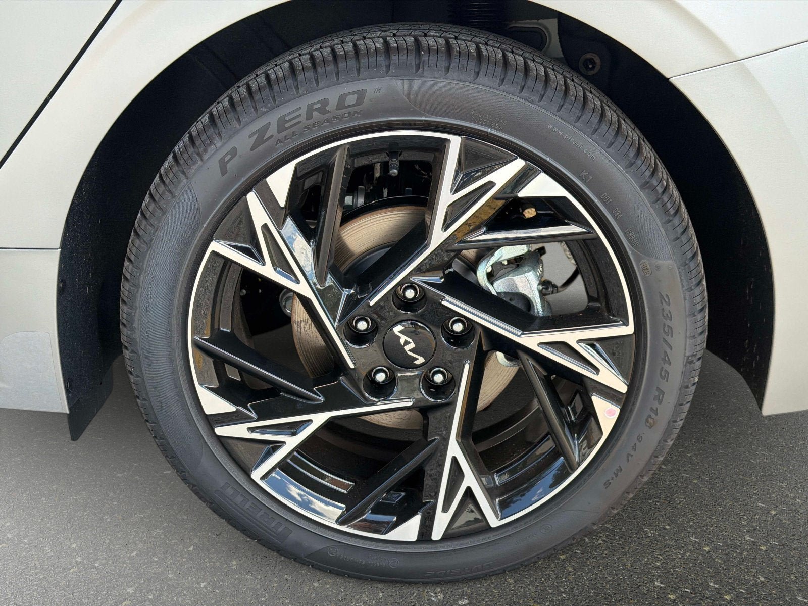 New 2026 Kia K5 GT-Line FWD image 9