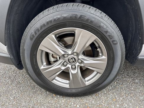 Used 2024 Toyota RAV4 XLE image 10