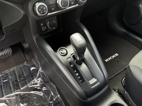 Used 2024 Nissan Kicks S w/ Interior Electronics Package FWD image 31