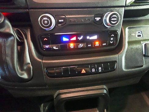 Used 2023 RAM ProMaster 2500 FWD image 12