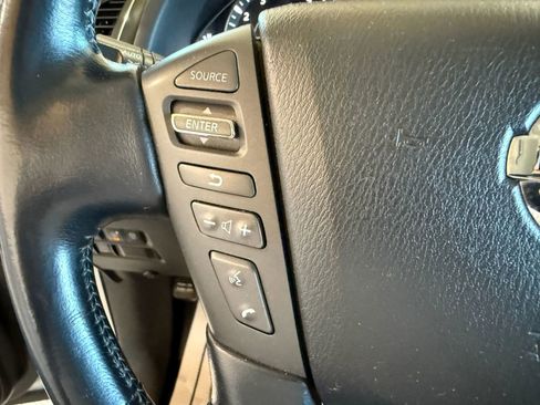 Used 2020 Nissan Armada SL w/ Premium Package image 21