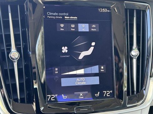 Used 2017 Volvo S90 T6 Momentum w/ Vision Package image 27