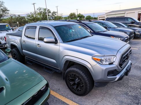 Used 2023 Toyota Tacoma SR image 7