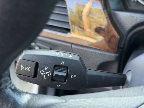 Used 2013 BMW 328i Convertible image 30