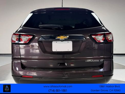 Used 2015 Chevrolet Traverse LT w/ Style and Technology Package AWD/4WD image 5
