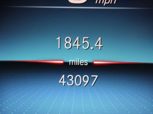 Used 2023 Mercedes-Benz GLE 450 4MATIC image 40