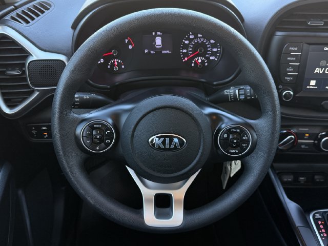 Used 2020 Kia Soul S FWD image 12