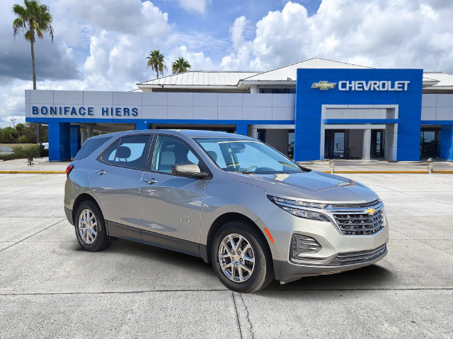 Used 2023 Chevrolet Equinox LS w/ LS Convenience Package FWD image 1