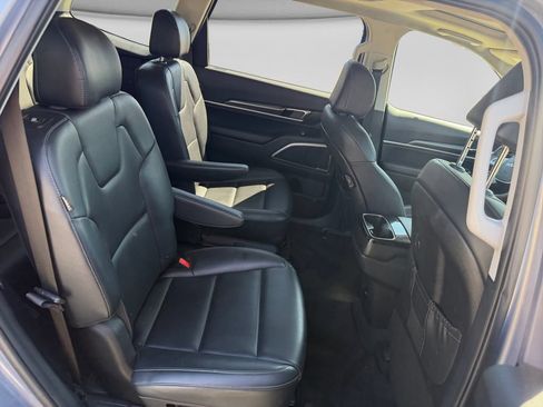 Used 2025 Kia Telluride S AWD/4WD image 28