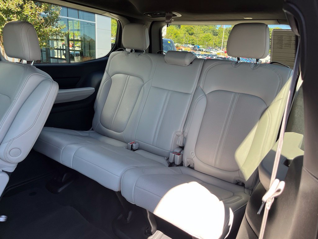 Used 2025 Jeep Wagoneer Series III w/ Premium Group I AWD/4WD image 19